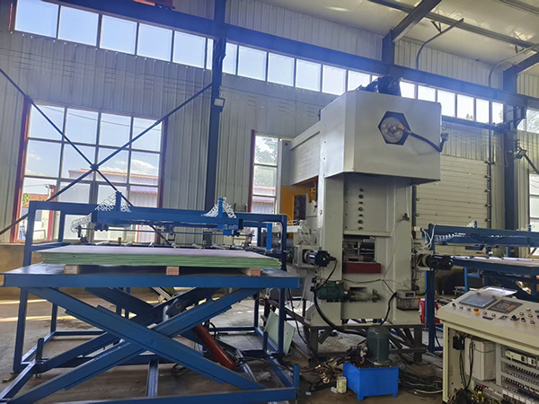 Gypsum Board Punching Machine