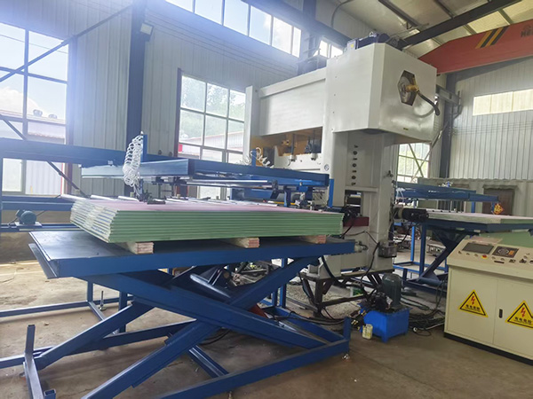 Plasterboard Perforating Machine
